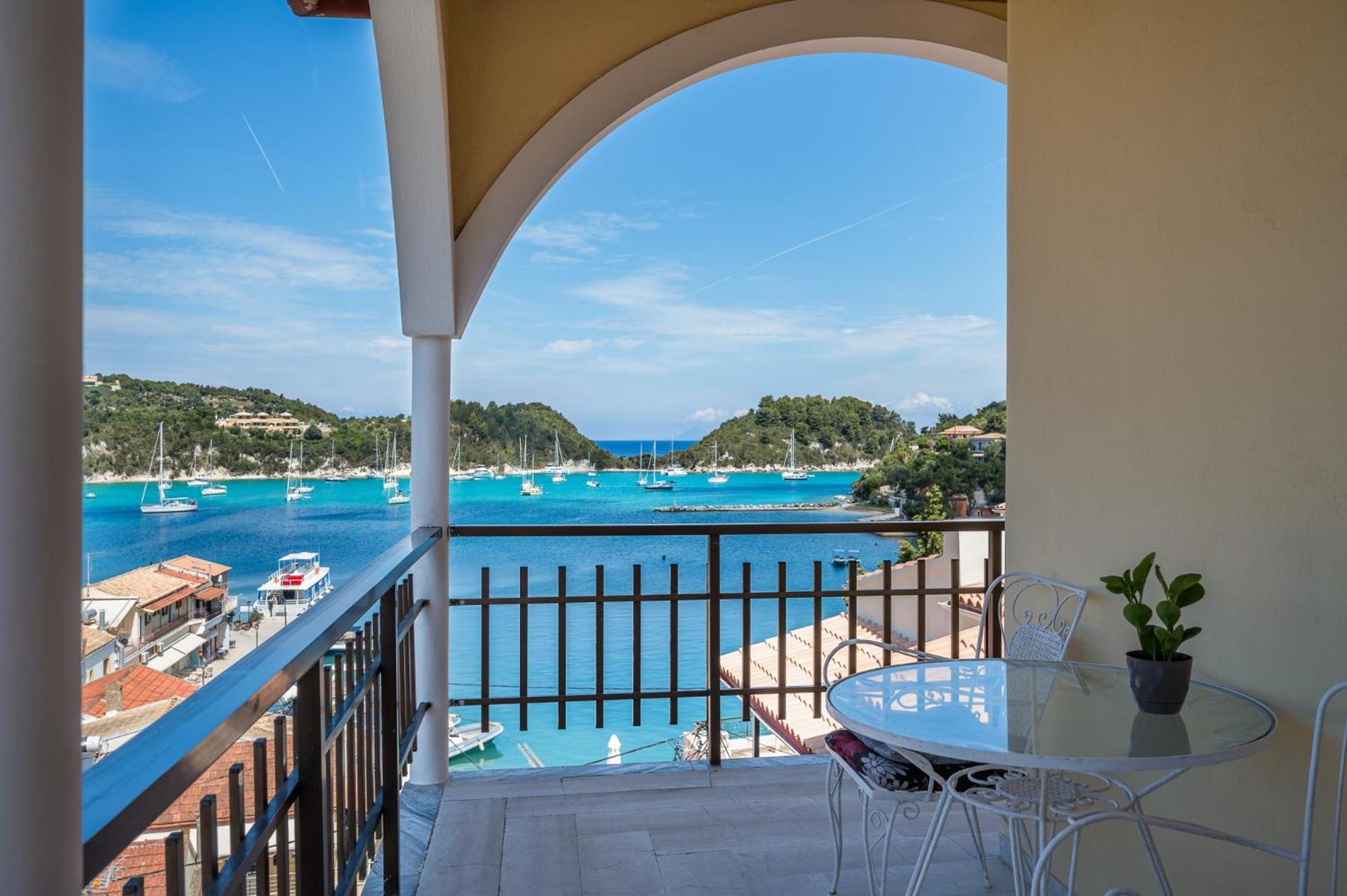 Agaloula Centrally Located Apartments, Lakka Exterior foto
